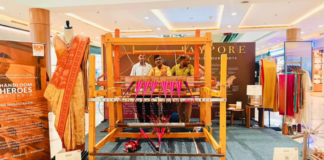 Jaypore honours handloom artisans on National Handloom Day